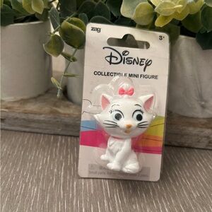 Disney Collectible Mini Figure Marie Aristocats Figurine Cake Topper Toy Gift‎